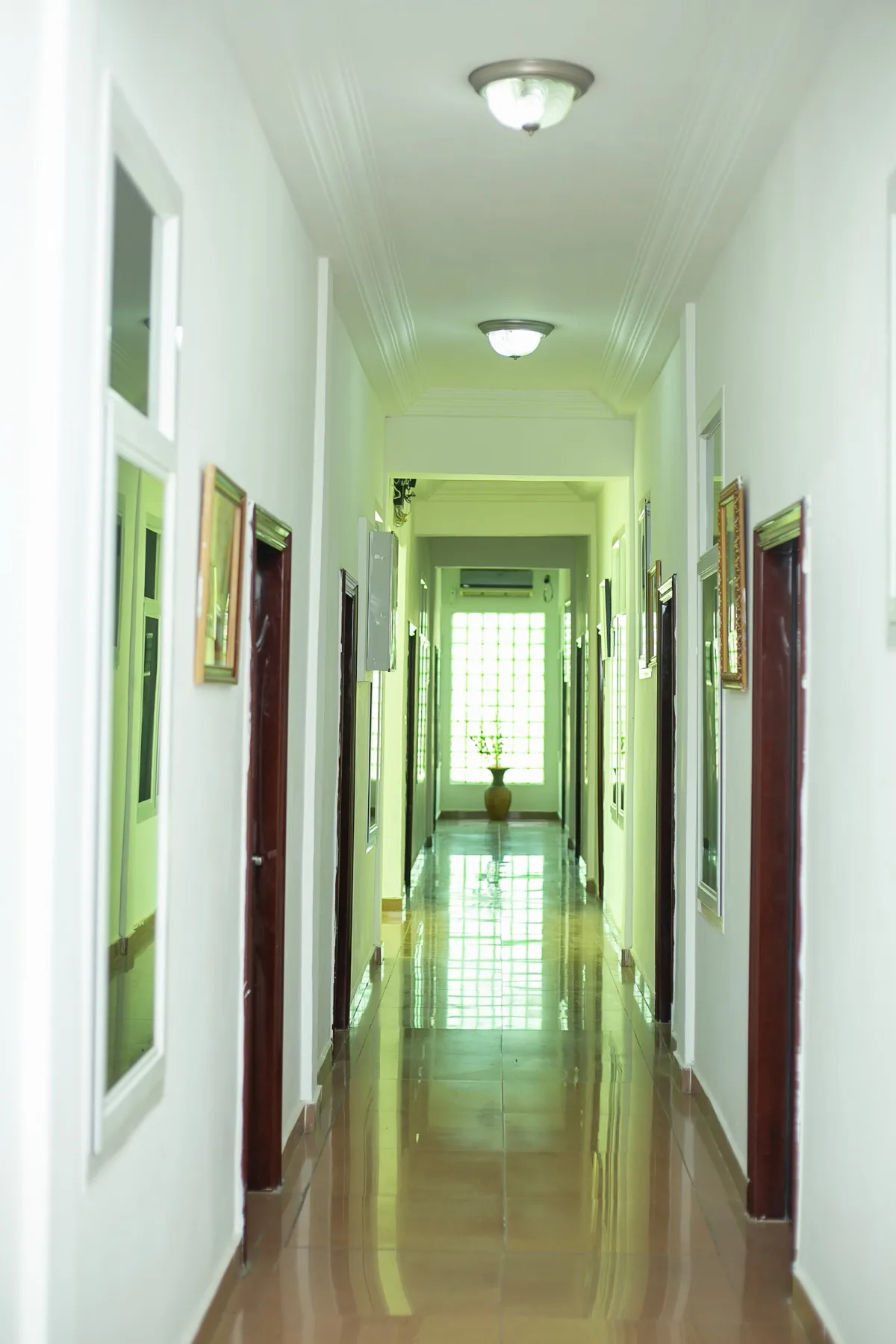 The guest room corridor